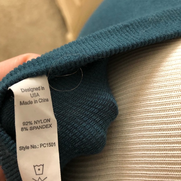 Teal stretchy crop top - Picture 3 of 3